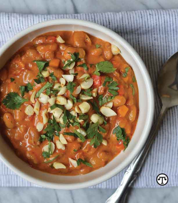 Packed with protein and good taste, Peanut Butter Chili with Pinto Beans can be your go-to meal on Meatless Monday and any other day.